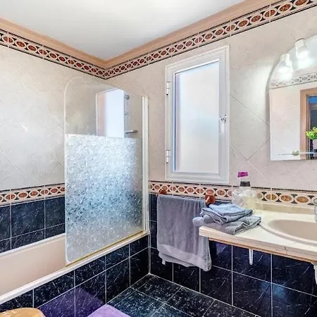 Apartamento Holidays Sea View & Wiffi Radazul