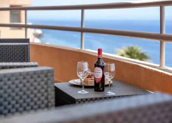 Holidays Sea View & Wiffi * Radazul