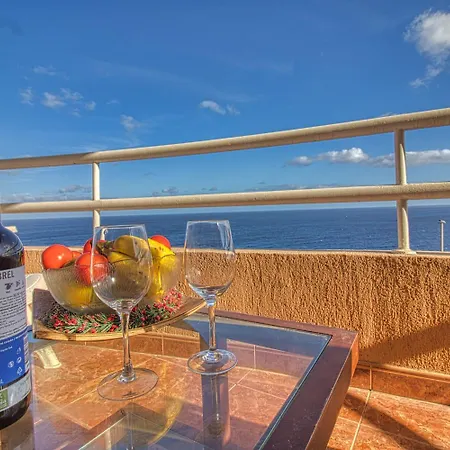 Sea View & Wiffi Free Appartamento *