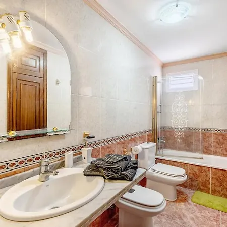 Holidays Sea View & Wiffi Appartement Radazul