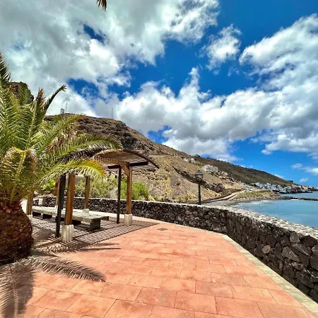 Holidays Sea View & Wiffi Radazul