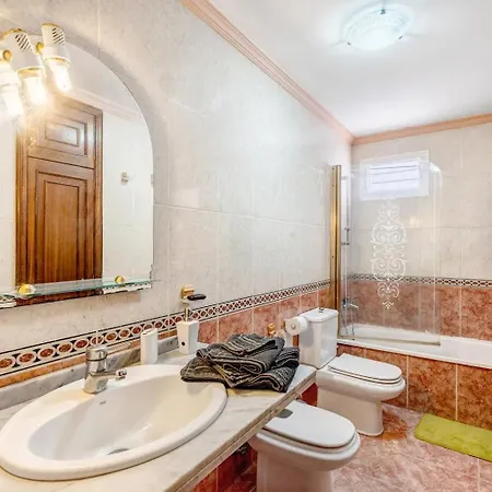 Appartement Holidays Sea View & Wiffi Radazul