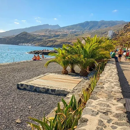 Holidays Sea View & Wiffi Radazul