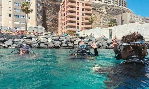 Holidays Sea View & Wiffi شقة