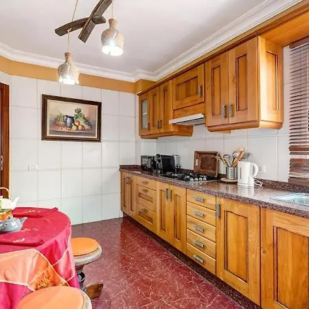 Sea View & Wiffi Free Apartment Radazul