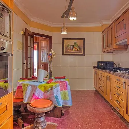 Sea View & Wiffi Free Apartment Radazul
