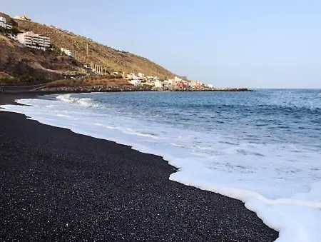 Sea View & Wiffi Free 아파트