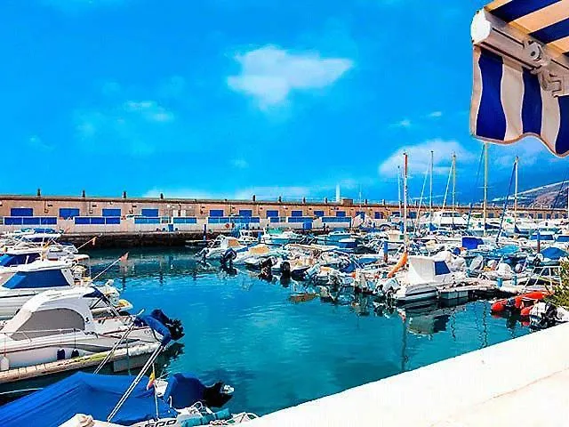 Apartman Holidays Sea View & Wiffi Radazul