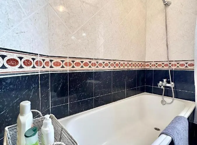 Holidays Sea View & Wiffi * Радазул