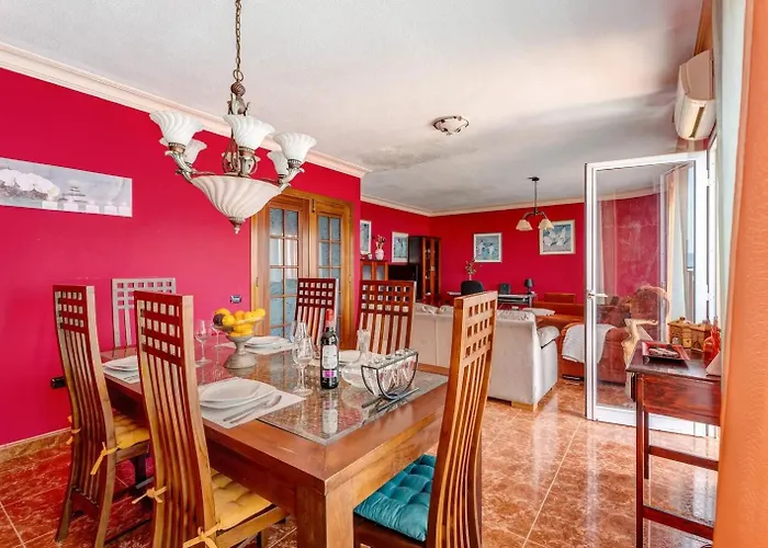 Holidays Sea View & Wiffi * Радазул