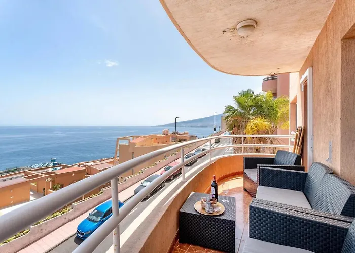 Апартаменты Holidays Sea View & Wiffi Радазул