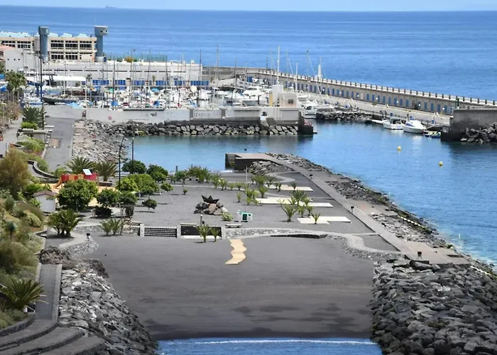 Holidays Sea View & Wiffi Radazul